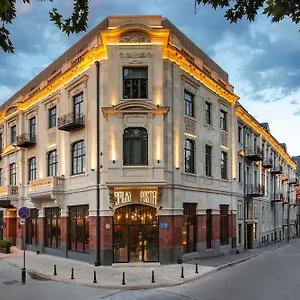 https://radisson-red-tbilisi.alltbilisihotels.com